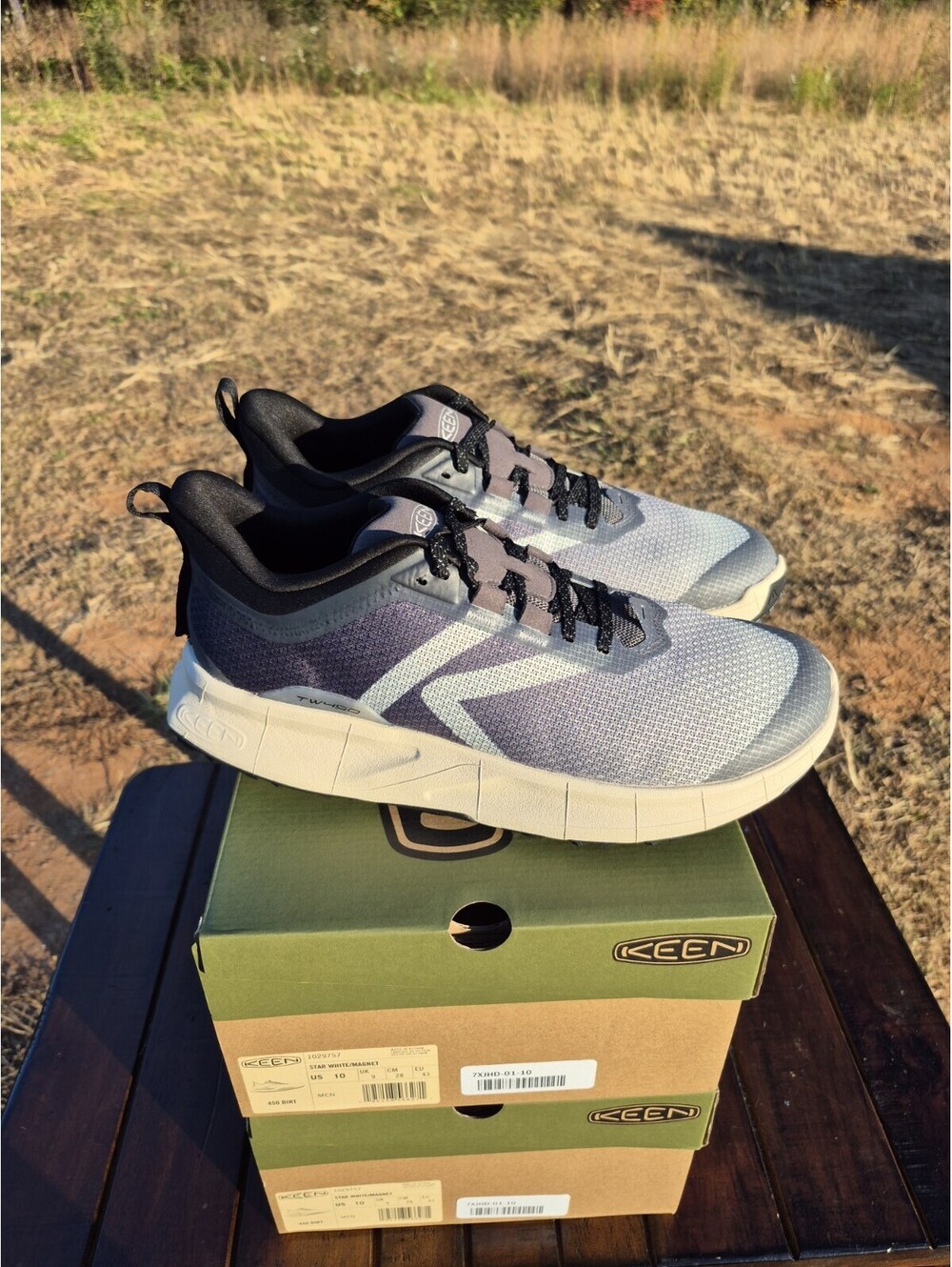 Keen 450 Dirt Hiking Shoes Mens 10 Lace Up Outdoors Sneakers Grey $170 MSRP NEW - Picture 1 of 8
